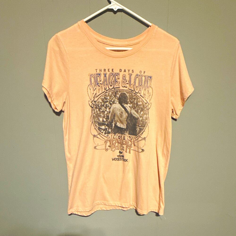 Woodstock Women’s Pink Peace Graphic Print Crew Neck Short Sleeve T-Shirt M